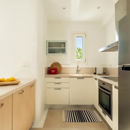 Namaste Boutique Mykonos * Tourlos