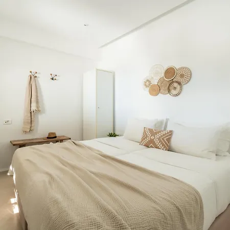 Namaste Boutique Mykonos * Tourlos