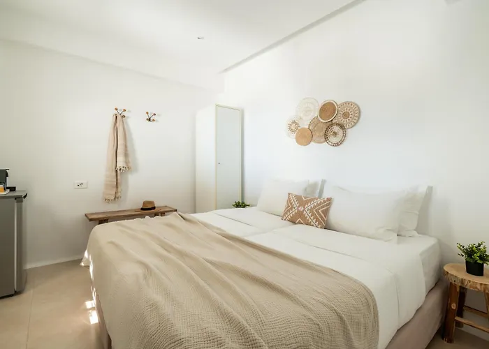 Namaste Boutique Mykonos * Tourlos