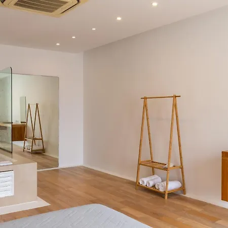 Namaste Boutique Mykonos 투를로스