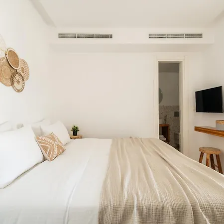 Namaste Boutique Mykonos 투를로스